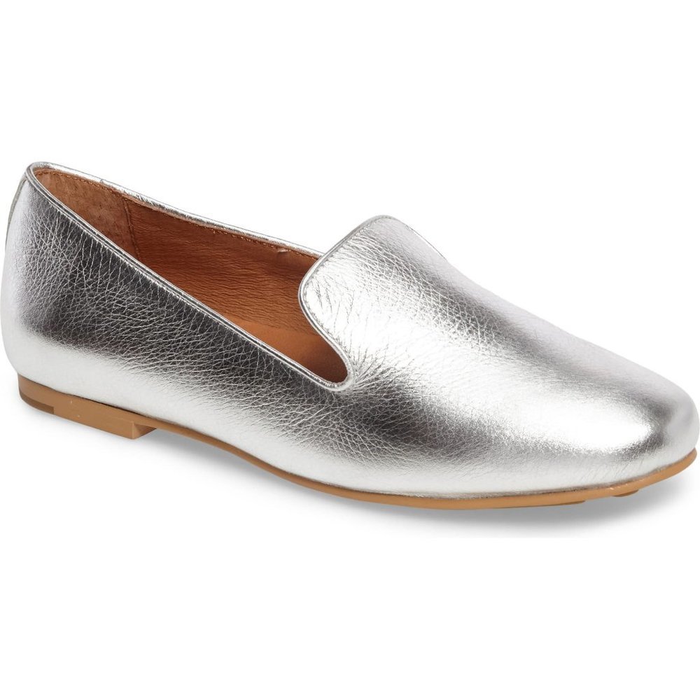 W206 Gentle Souls Silver Metallic Eugene Flat Shoes Size 8 M